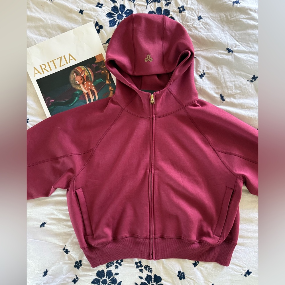 Aritzia FormaFleece™ Oxygen Hi-Hip Zip Hoodie